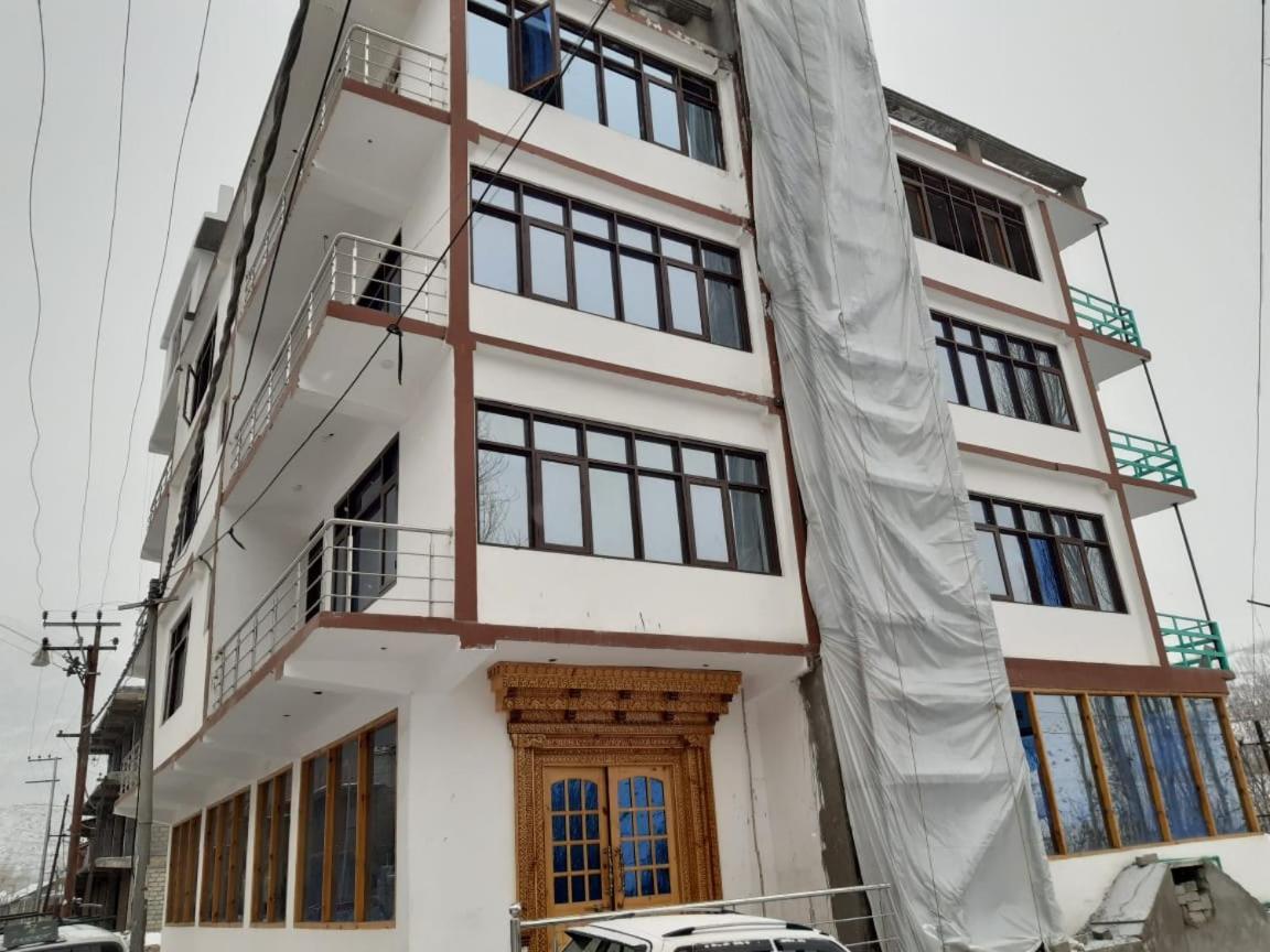 Hotel D Indian Kargil Exterior foto